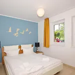 strandnahe FeWo mit Terrasse, gratis Nutzung vom AHOI Erlebnisbad und Sauna in Sellin - Rex Rugia FeWo 28-4 Apartment